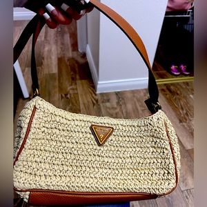 NWOT Guess purse